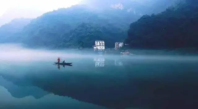 科学谋划干在实处 做大做强晶硅产业
